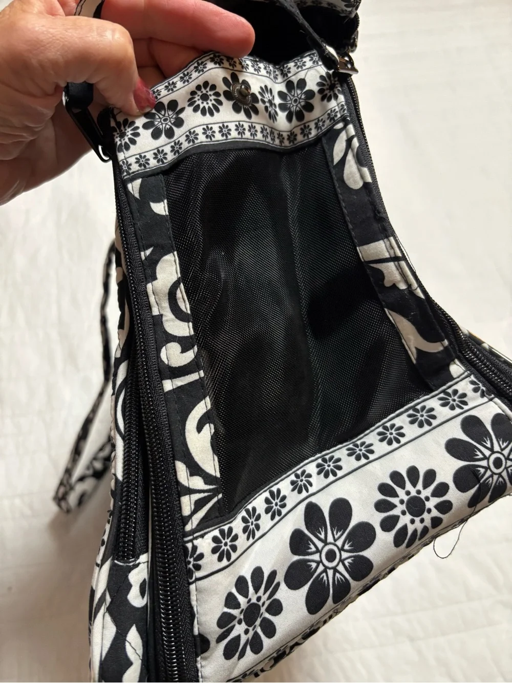 Vera Bradley Cat Dog Pet Tote - Night And Day Black & White Floral Pattern